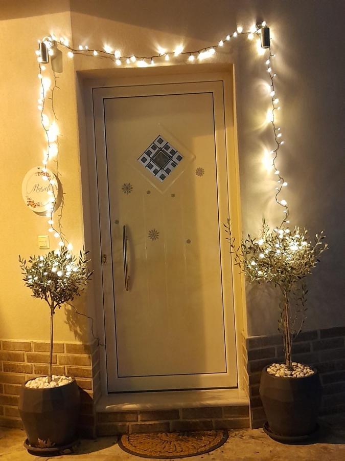 Marieli Apartment Perama  Екстер'єр фото